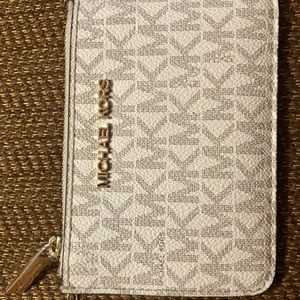 Michael Kors coin pouch